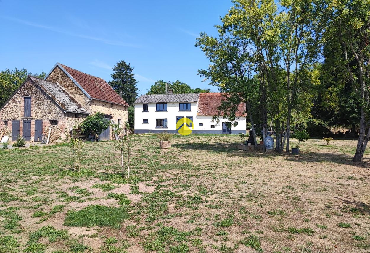 Maison 5 pièces 157 m² · à Aigurande · 157 m² · 164 000 €