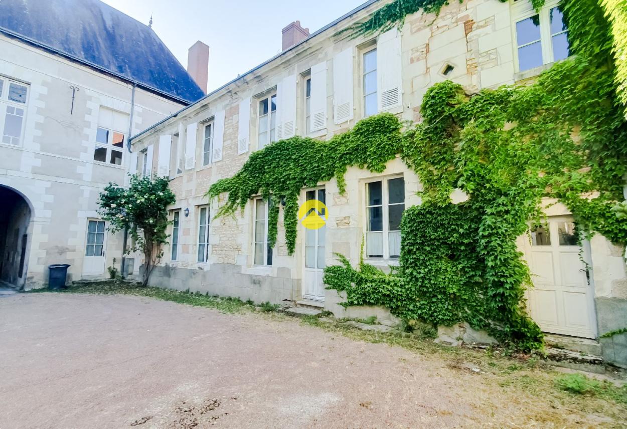 Maison 8 pièces 230 m² · à Richelieu · 230 m² · 288 750 €