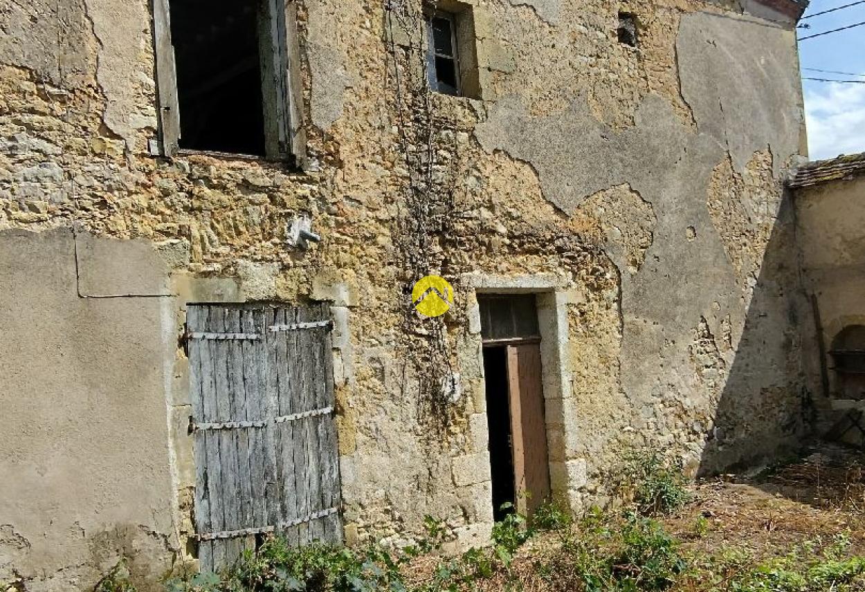 Maison 6 pièces 201 m² · à Vatan · 201 m² · 47 000 €