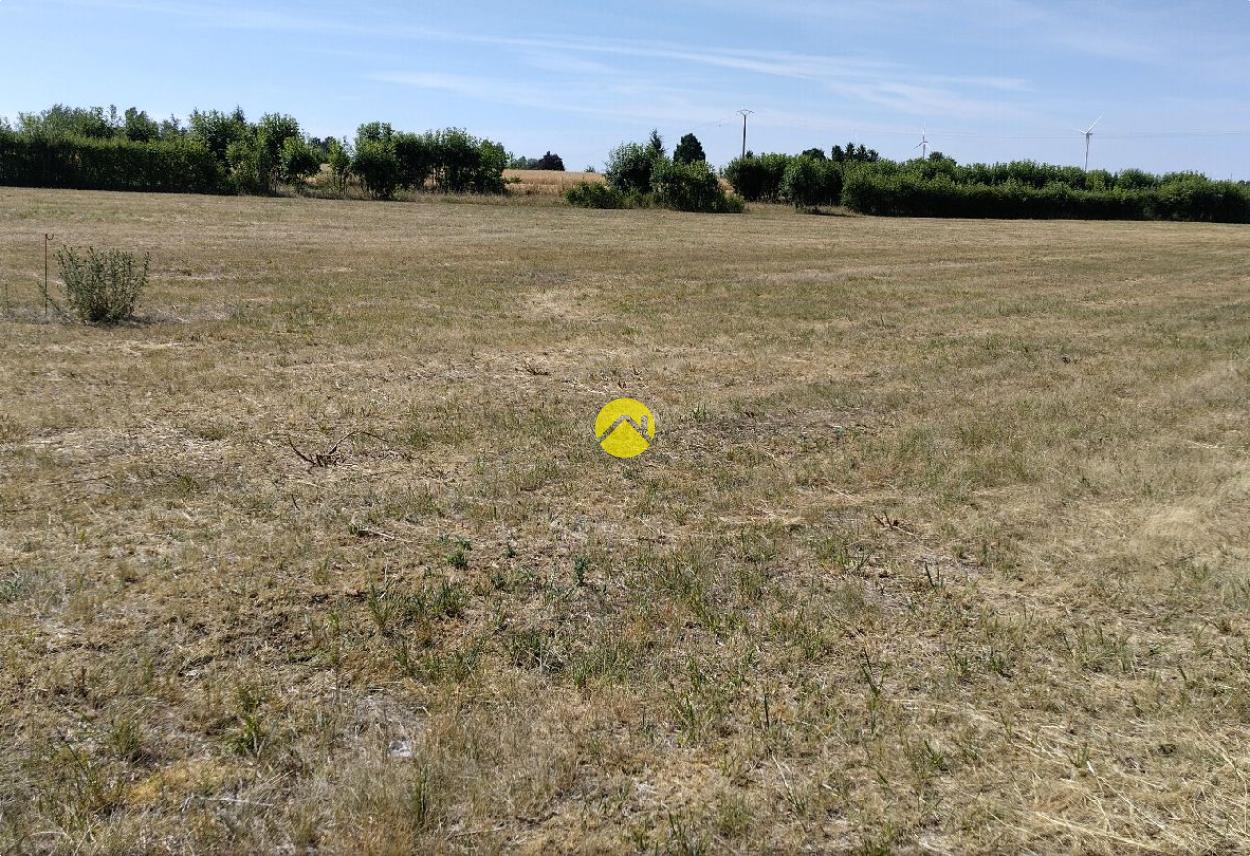 Terrain à bâtir · à Vatan · 45 000 €