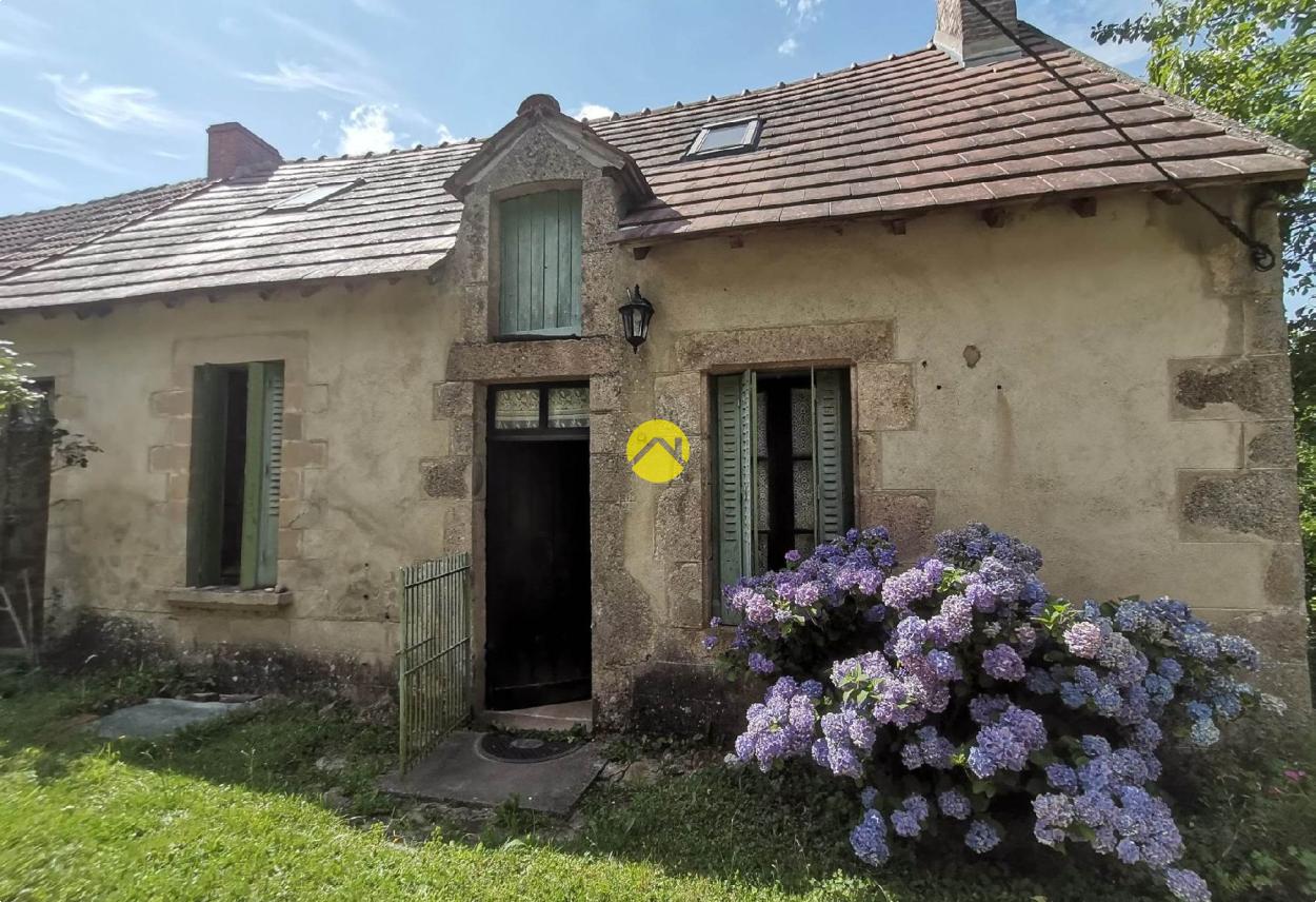 Maison 8 pièces 278 m² · à Treignat · 278 m² · 109 000 €