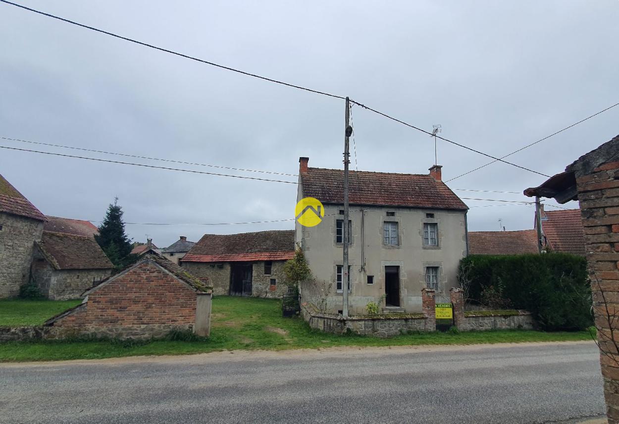 Maison 4 pièces 94 m² · à Peyrat la Noniére · 94 m² · 50 000 €