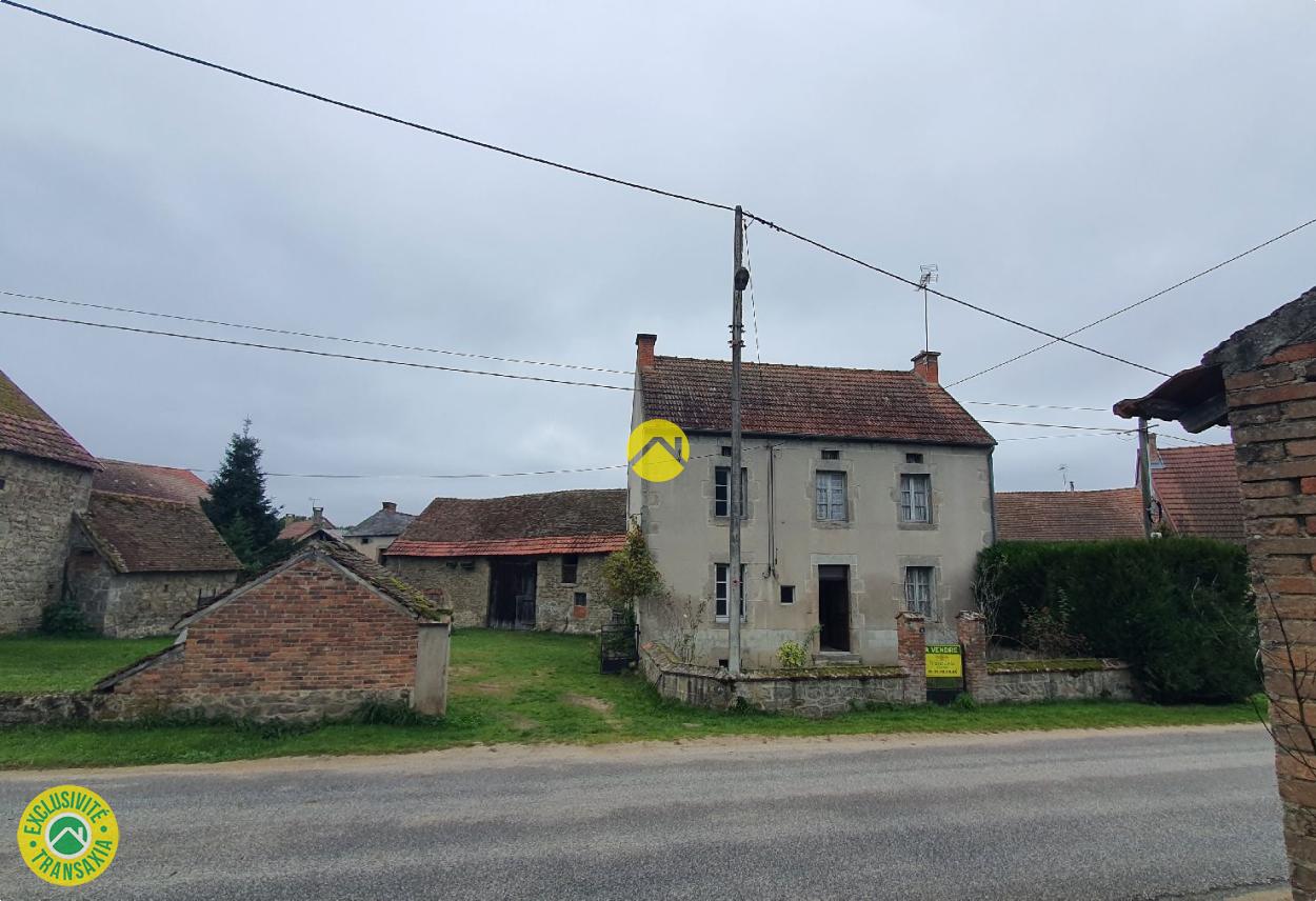 MAISON DE VILLAGE A RENOVER
