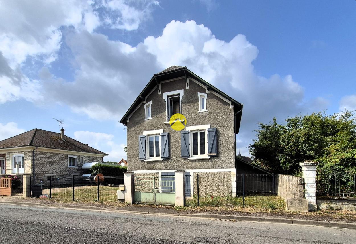 Maison 6 pièces 120 m² · à Chezal-Benoit · 120 m² · 93 500 €