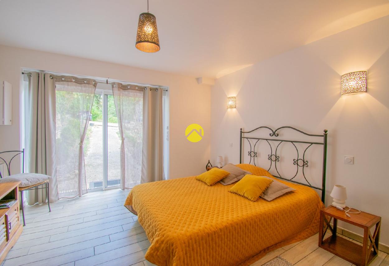 Maison 15 pièces 238 m² à Le-Buisson-de-Cadouin, photo 14