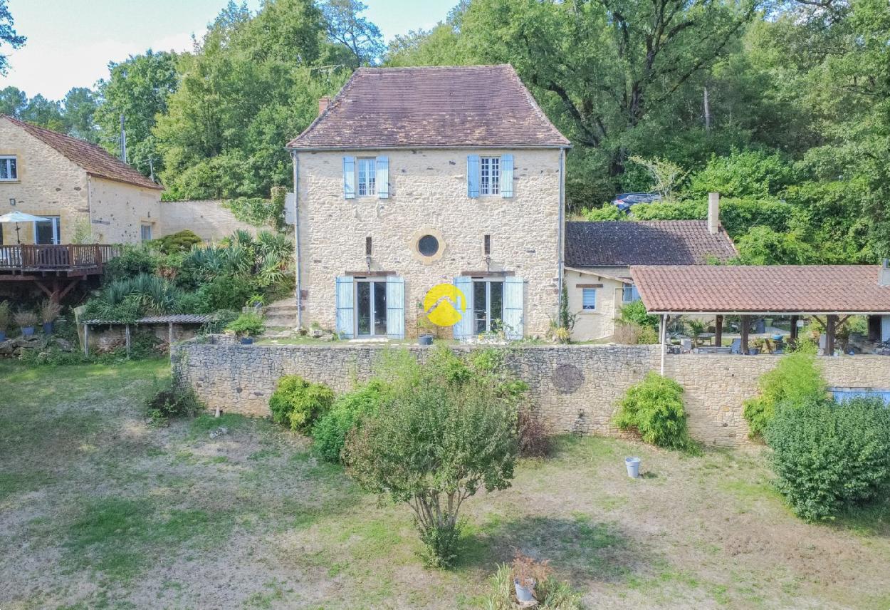 Maison 15 pièces 238 m² à Le-Buisson-de-Cadouin, photo 4