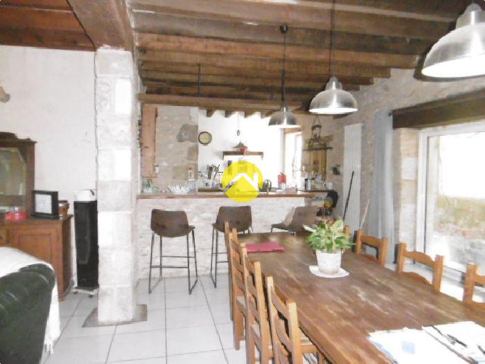 Maison 6 pièces 176 m² à Saint-Hilaire-sur-Benaize, photo 5
