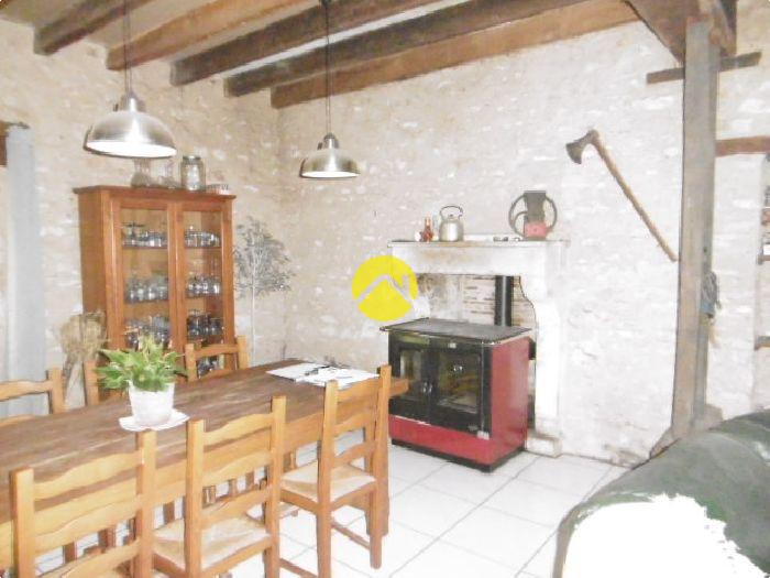 Maison 6 pièces 176 m² à Saint-Hilaire-sur-Benaize, photo 4
