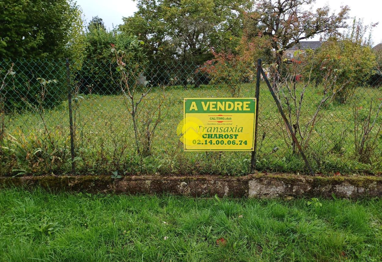 TERRAIN CONSTRUCTIBLE 1002 M2 à Chârost, photo 3