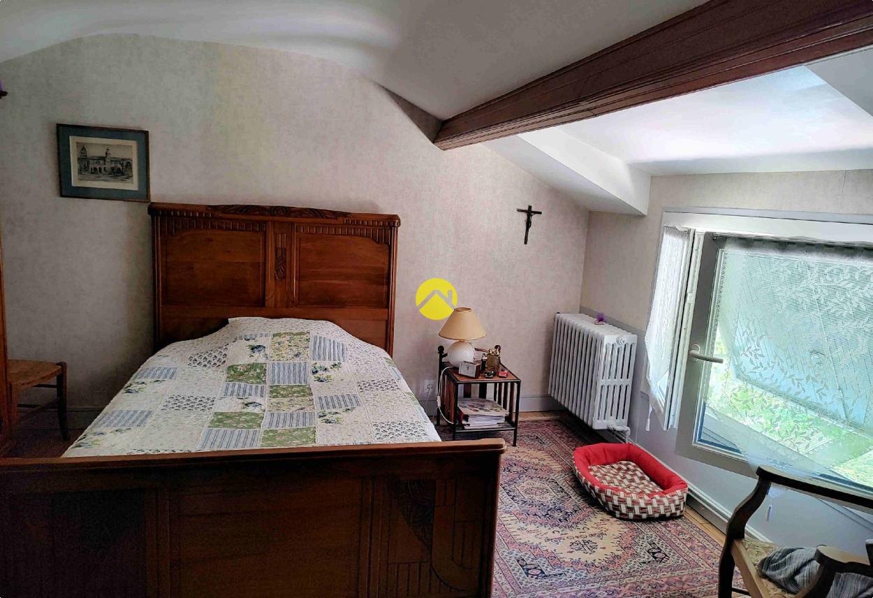 Maison 7 pièces 130 m² à Dun-le-Palestel, photo 7