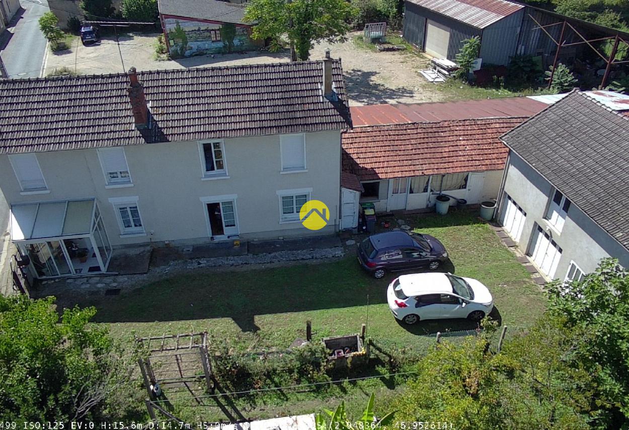 Maison 6 pièces 120 m² · à La Guerche-sur-l'Aubois · 120 m² · 141 700 €