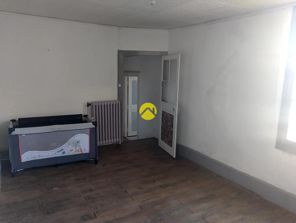 Maison 5 pièces 139 m² à Saint Amand Montrond, photo 4
