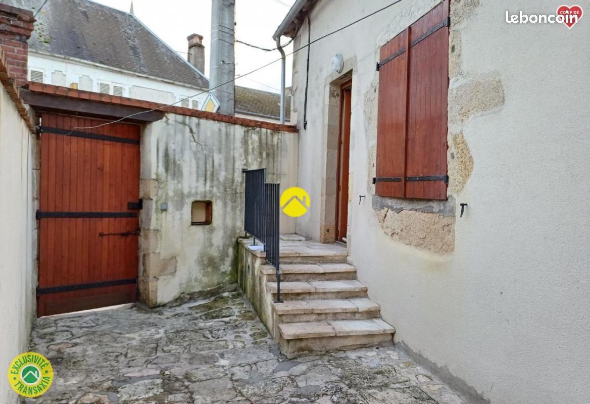 Appartement 6 pièces 120 m² · à Charost · 120 m² · 151 200 €