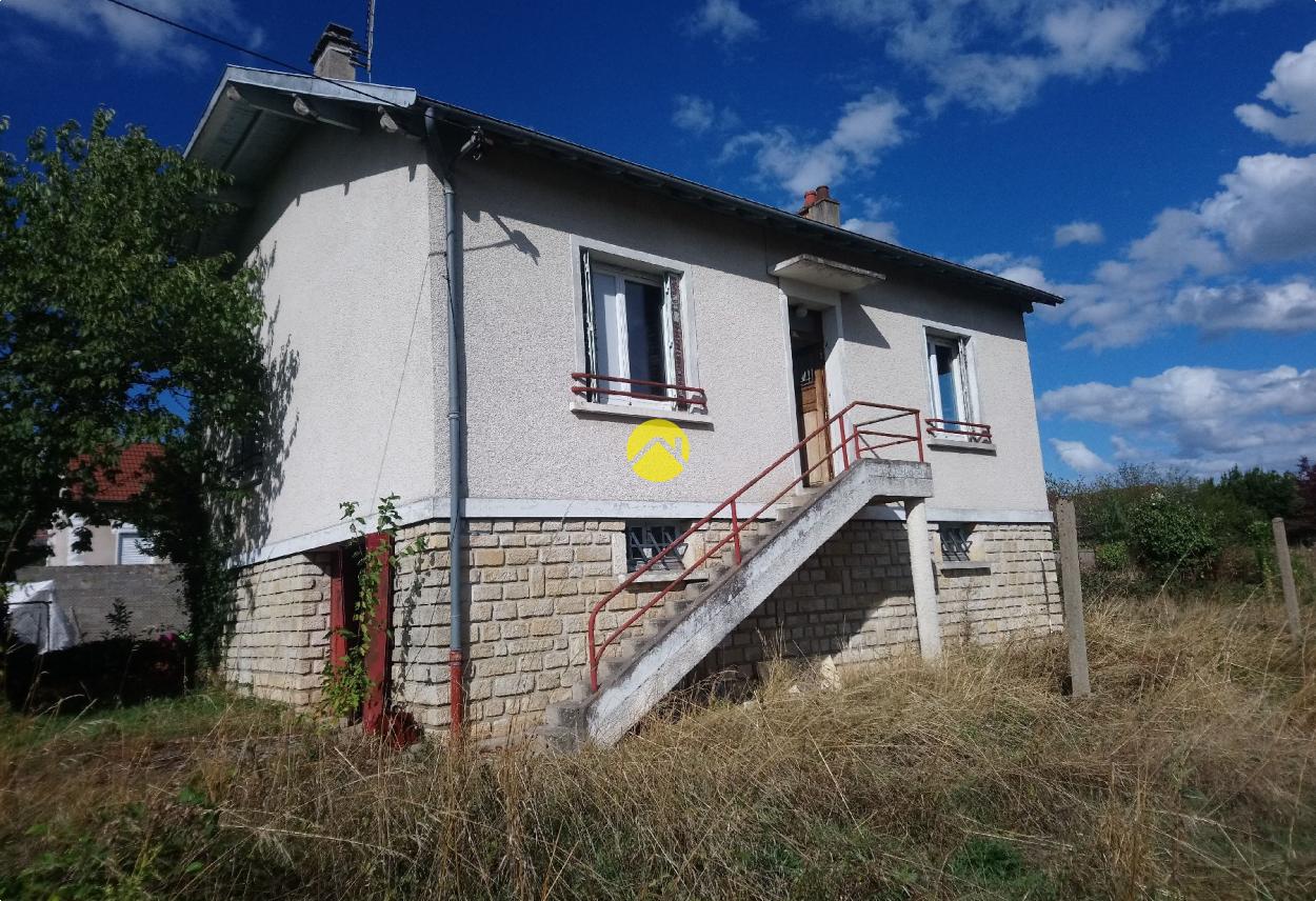 Maison 3 pièces 70 m² · à Saint Amand Montrond · 70 m² · 93 000 €