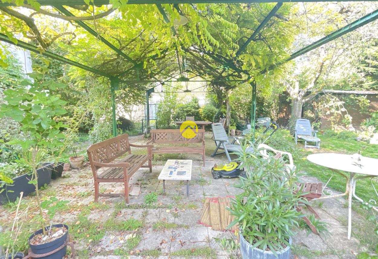 Maison 6 pièces 128 m² · à Bourges · 128 m² · 137 500 €