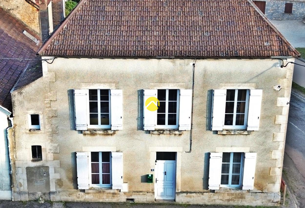 Maison 4 pièces 100 m² · à Ravieres · 100 m² · 88 000 €