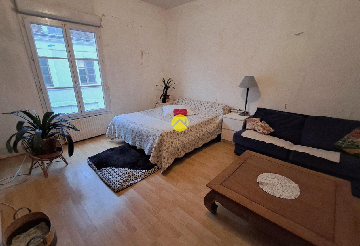 Maison 6 pièces 176 m² · à Ecueillé · 176 m² · 103 000 €