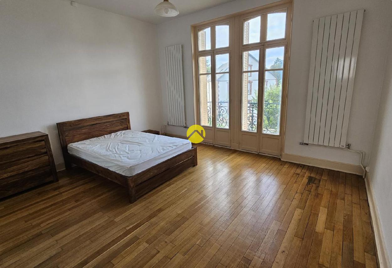 Maison 12 pièces 311 m² à Néris les Bains, photo 9