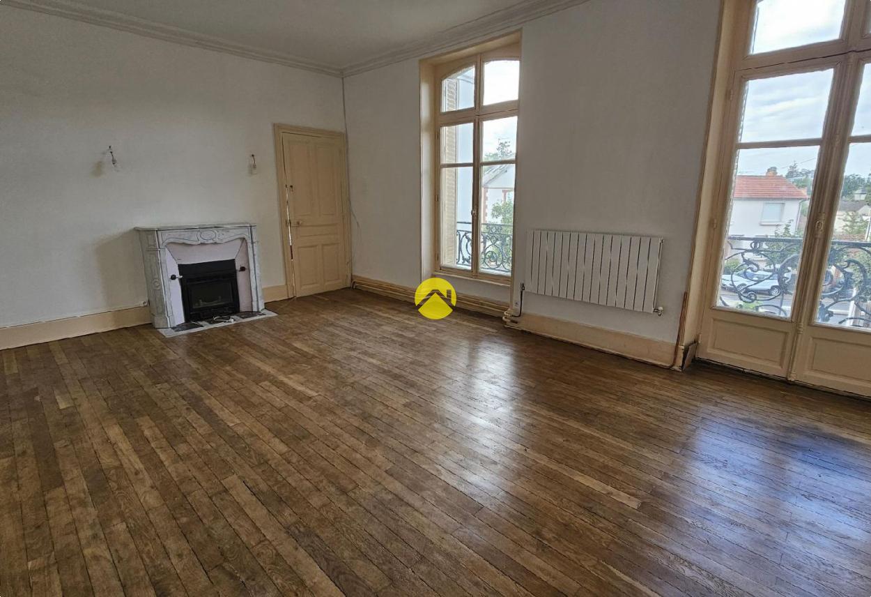 Maison 12 pièces 311 m² à Néris les Bains, photo 7