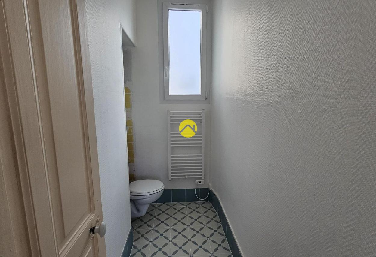 Maison 12 pièces 311 m² à Néris les Bains, photo 3