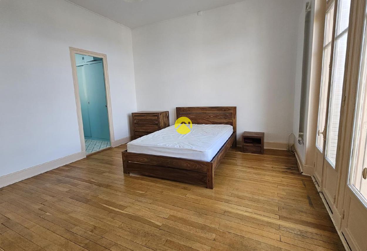 Maison 12 pièces 311 m² à Néris les Bains, photo 4