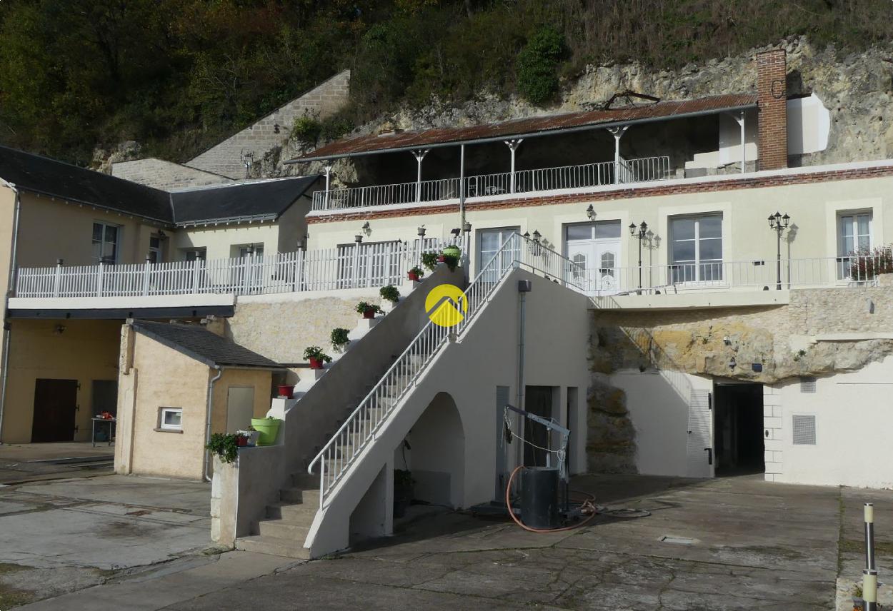 Maison 8 pièces 220 m² · à Langeais · 220 m² · 399 000 €