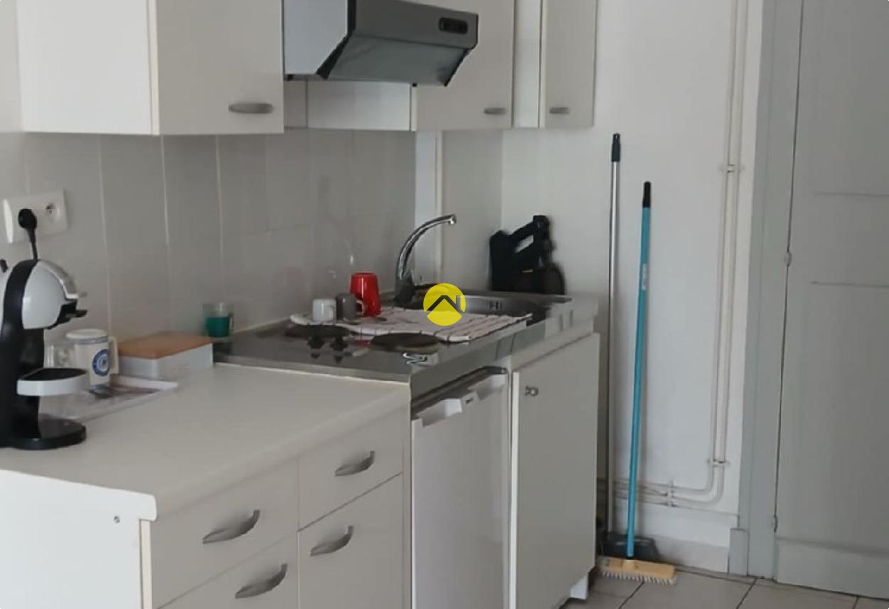 Appartement 2 pièces 38 m² à Néris les Bains, photo 3