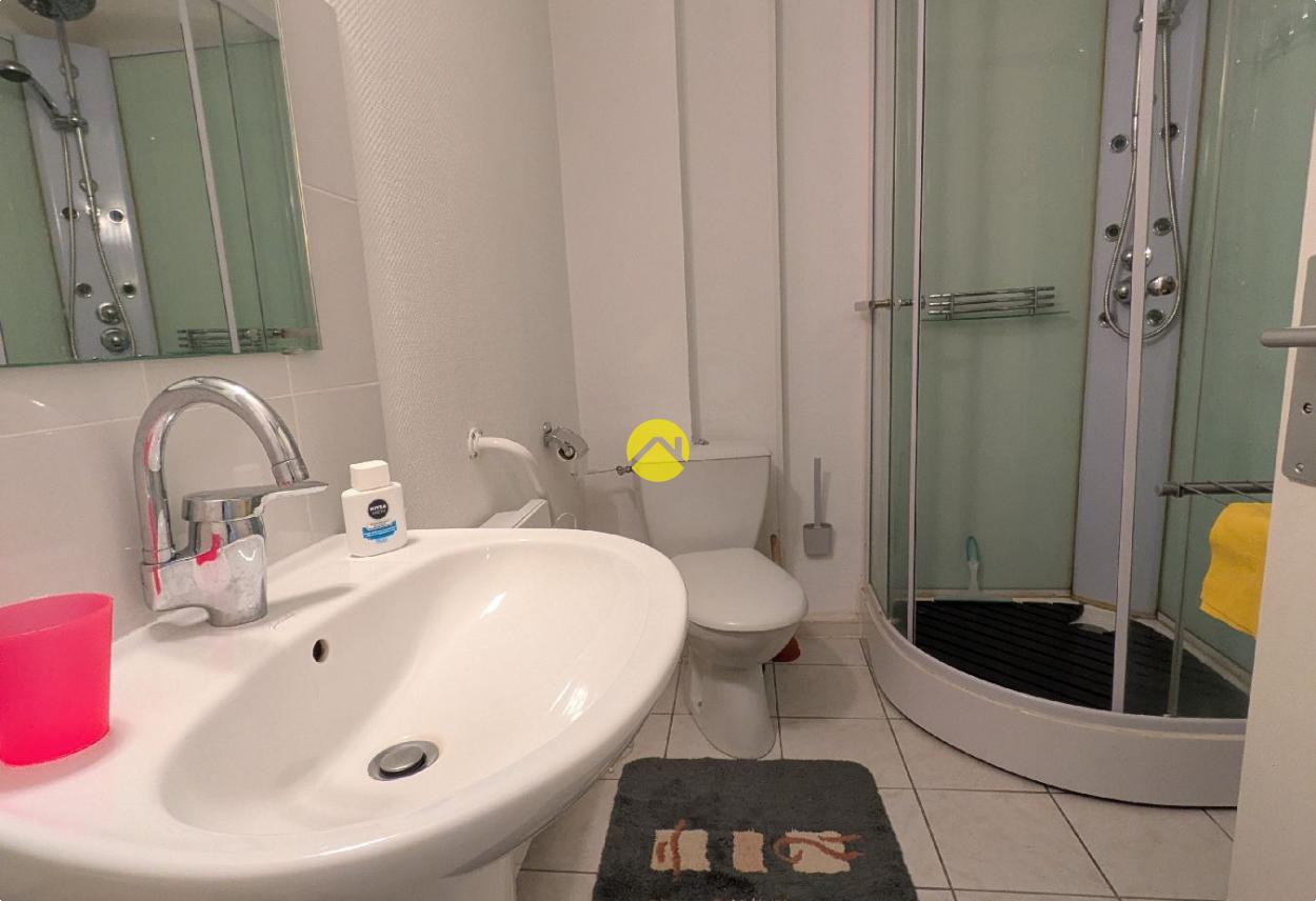 Appartement 2 pièces 38 m² à Néris les Bains, photo 5
