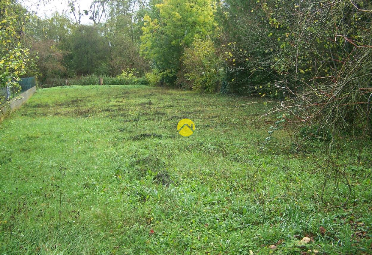ET AU MILIEU COULE LA RIVIÈRE à Bourges, photo 7