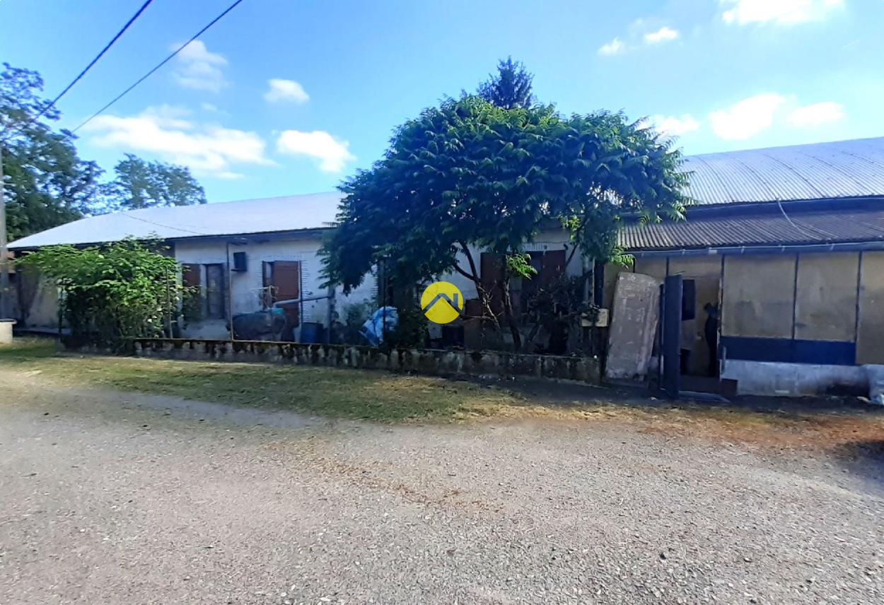 Maison 4 pièces 122 m² · à Buxieres les Mines · 122 m² · 35 000 €