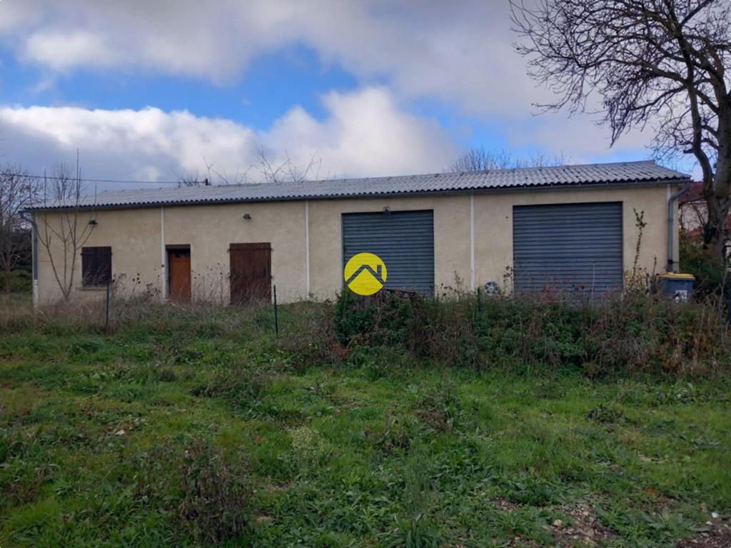 Maison 4 pièces 76 m² · à Étroussat · 76 m² · 70 000 €