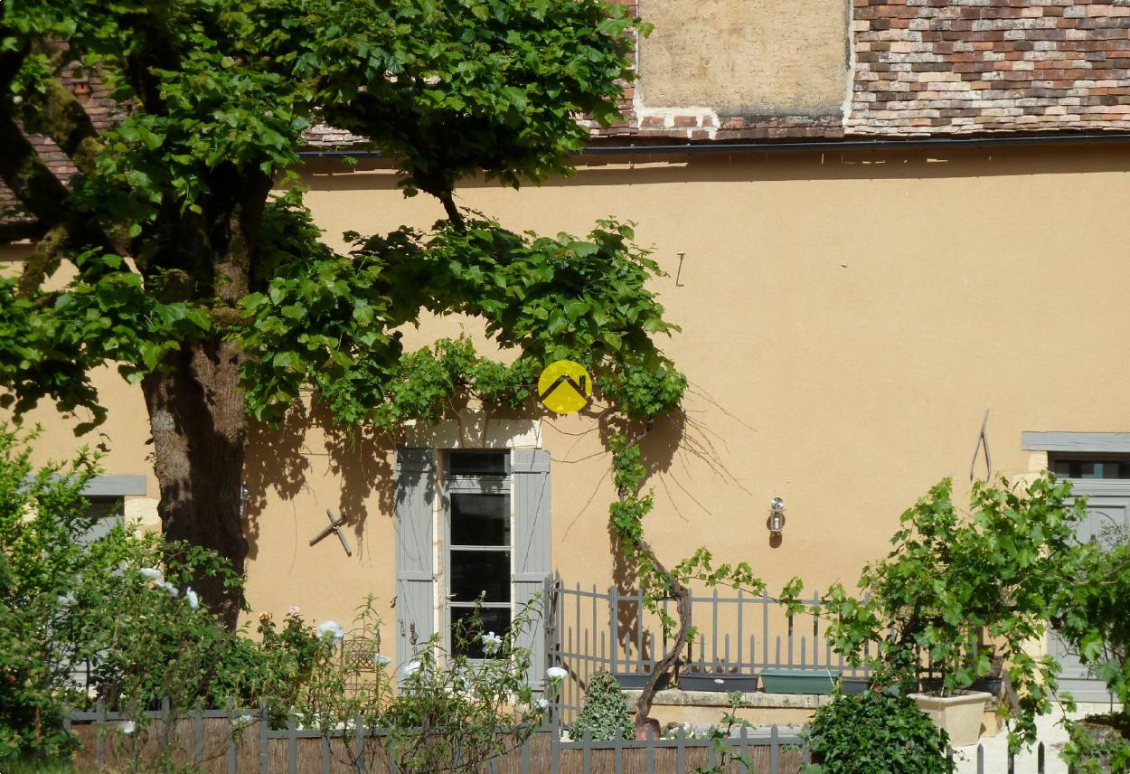 Maison 11 pièces 334 m² · à Val de Louyre Et Caudeau · 334 m² · 551 200 €