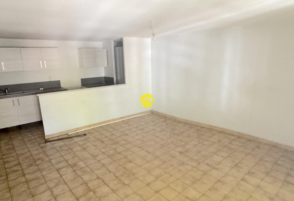 Appartement 2 pièces 52 m² · à Bourges · 52 m² · 60 000 €