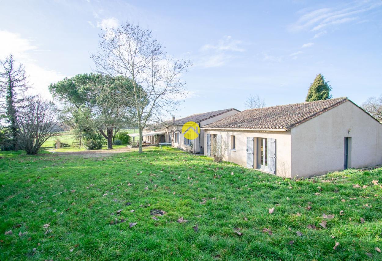 Maison 13 pièces 375 m² · à Beaumontois en Périgord · 375 m² · 480 000 €