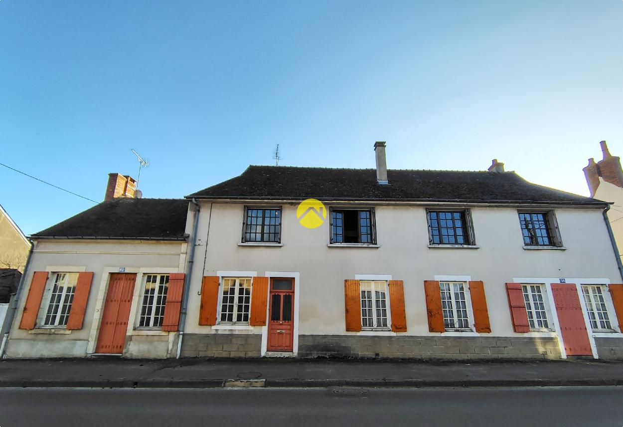 Maison 16 pièces 280 m² · à Sancoins · 280 m² · 99 000 €
