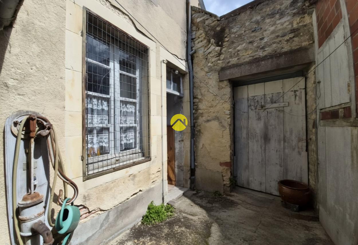 Maison 3 pièces 76 m² · à Sancoins · 76 m² · 17 000 €