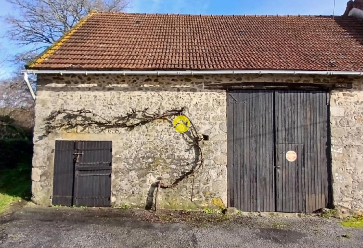 Maison 2 pièces 90 m² · à Ceyroux · 90 m² · 27 500 €