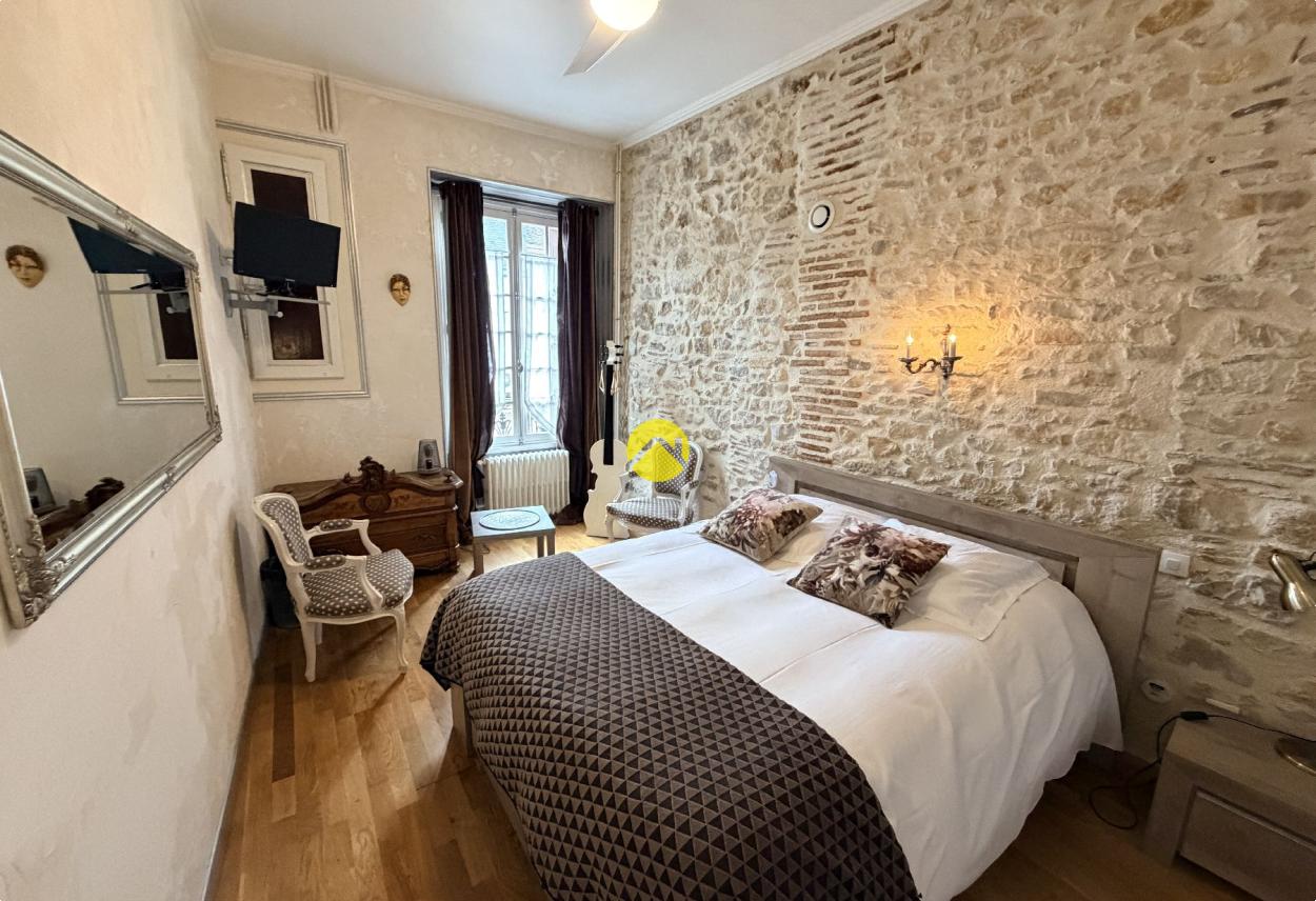 Maison 12 pièces 225 m² à Saint Amand Montrond, photo 12