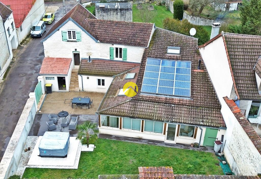 Maison 6 pièces 190 m² · à Tanlay · 190 m² · 250 000 €