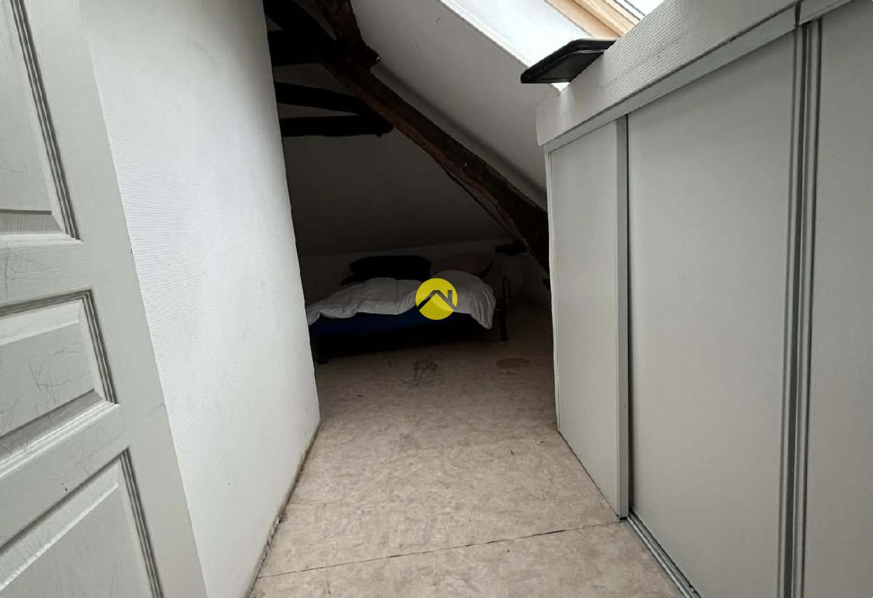Appartement 7 pièces 154 m² à Cusset, photo 4