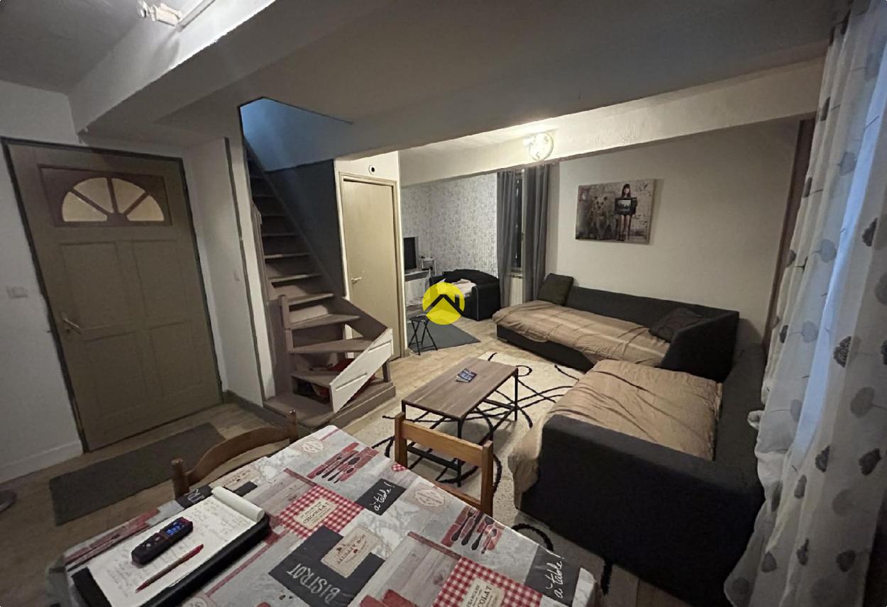 Appartement 7 pièces 154 m² à Cusset, photo 3