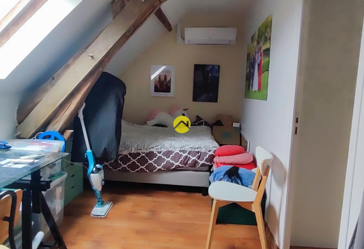 Maison 4 pièces 111 m² à Dun sur Auron, photo 9