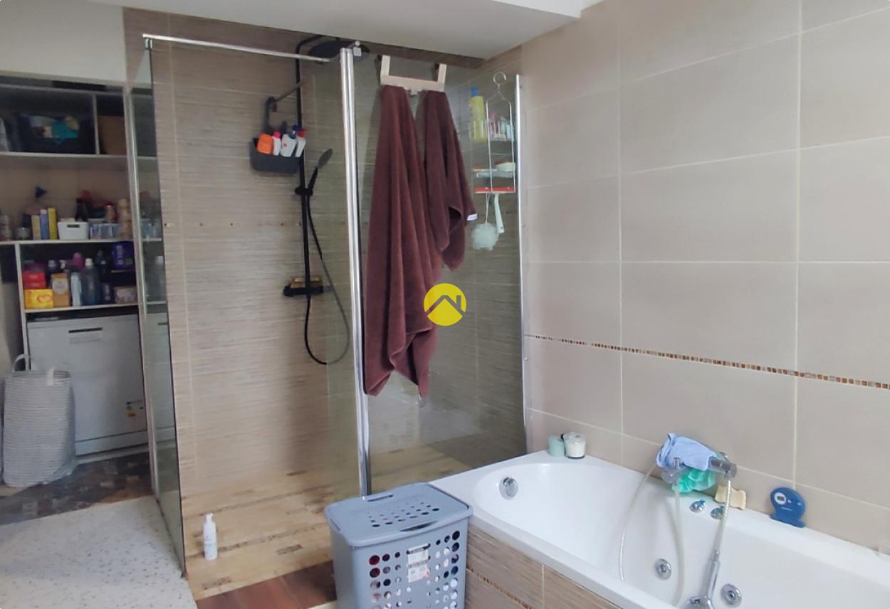 Maison 4 pièces 111 m² à Dun sur Auron, photo 6
