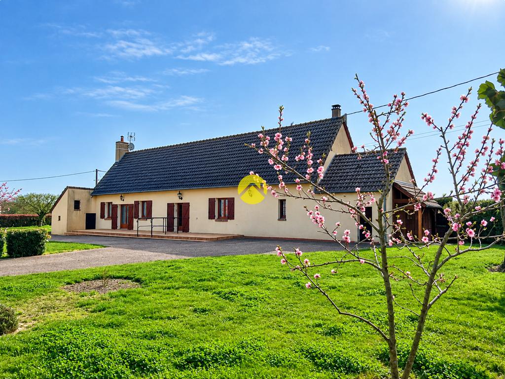 Maison 8 pièces 174 m² · à Chatillon Coligny · 174 m² · 181 500 €
