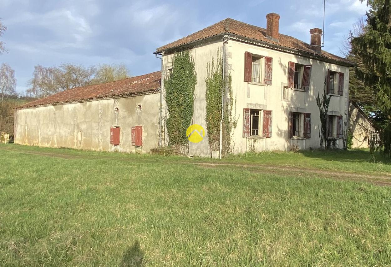 Maison 7 pièces 185 m² · à Vergt · 185 m² · 212 000 €