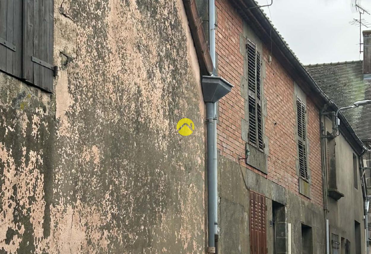 Maison 5 pièces 103 m² · à Le Montet · 103 m² · 55 000 €
