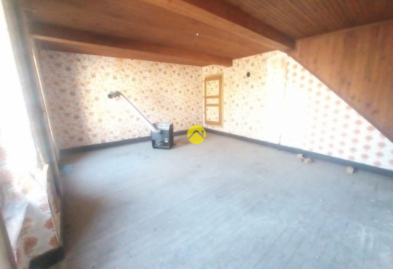 Immeuble 5 pièces 110 m² à Chantelle, photo 8