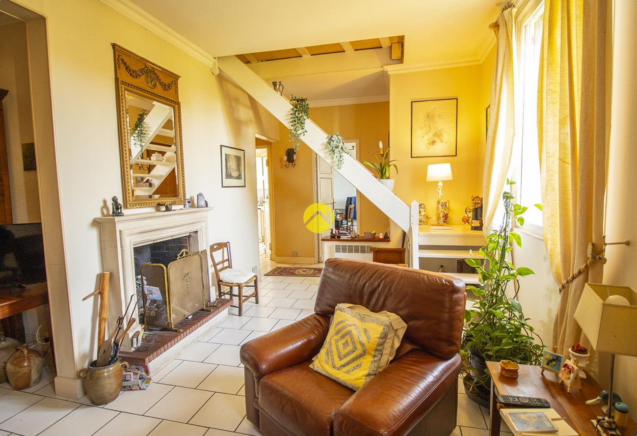 Maison 10 pièces 93 m² · à Aubigny-sur-Nere · 93 m² · 126 000 €