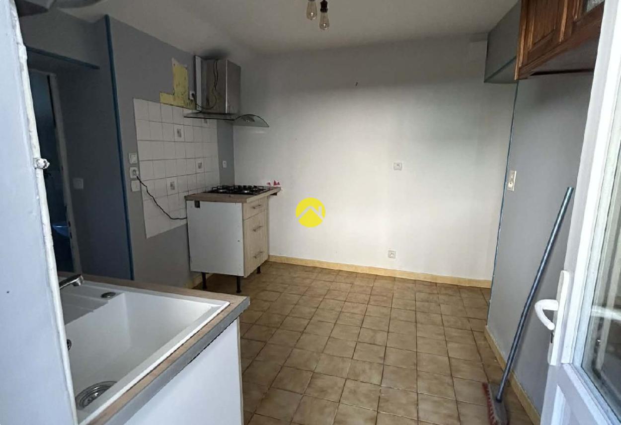Maison 3 pièces 45 m² à Montmarault, photo 6