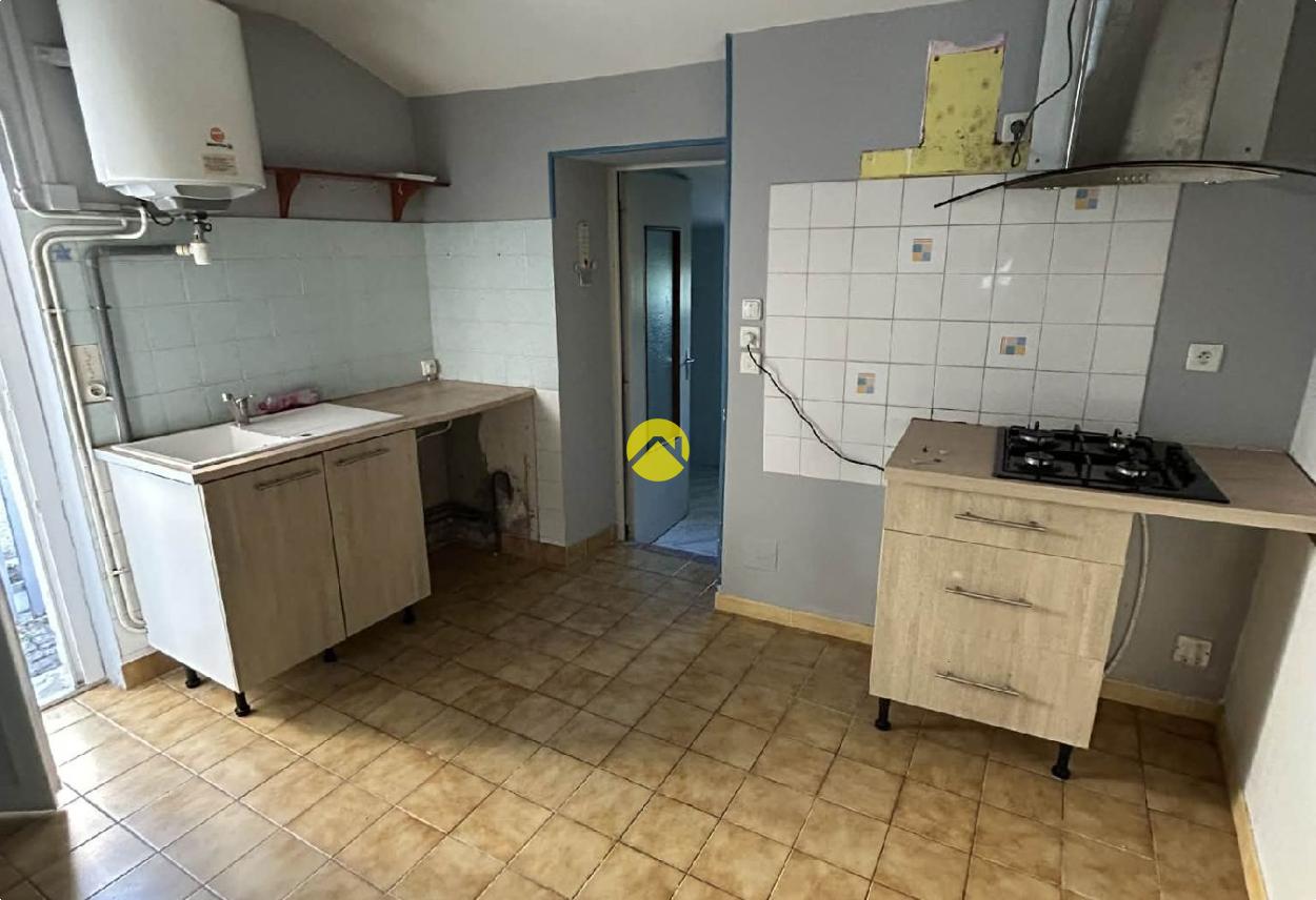 Maison 3 pièces 45 m² à Montmarault, photo 4